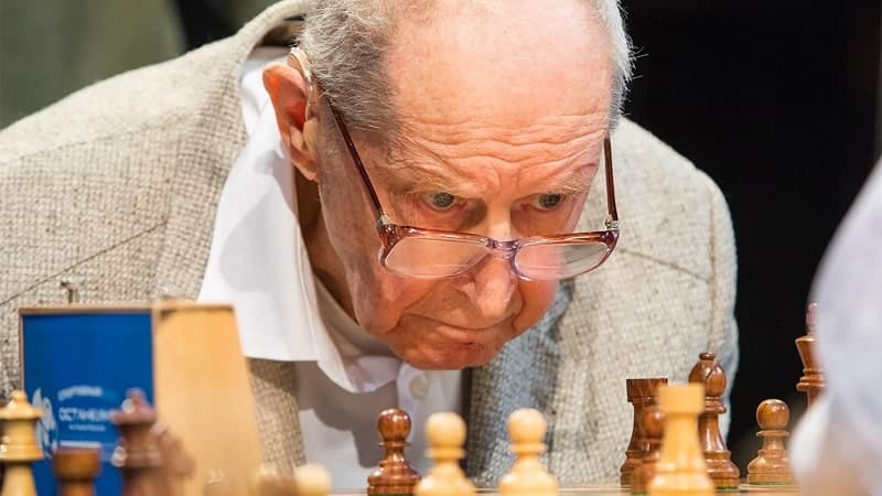 مسن ترین استاد بزرگ شطرنج