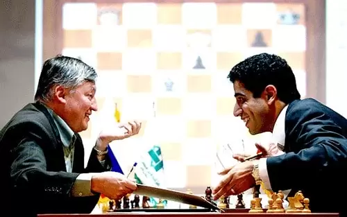 بیوگرافی آناتولی کارپف