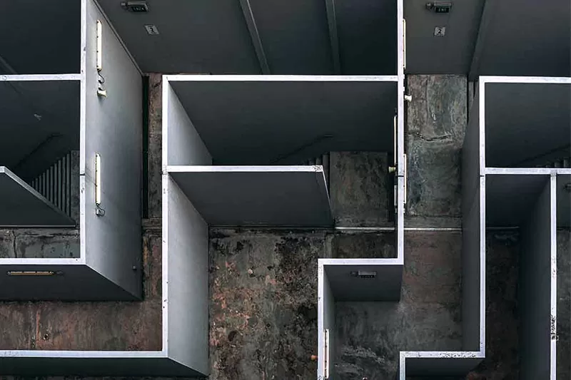 فضای مارپیچ مانند برای اجرای معمای اتاق فرار